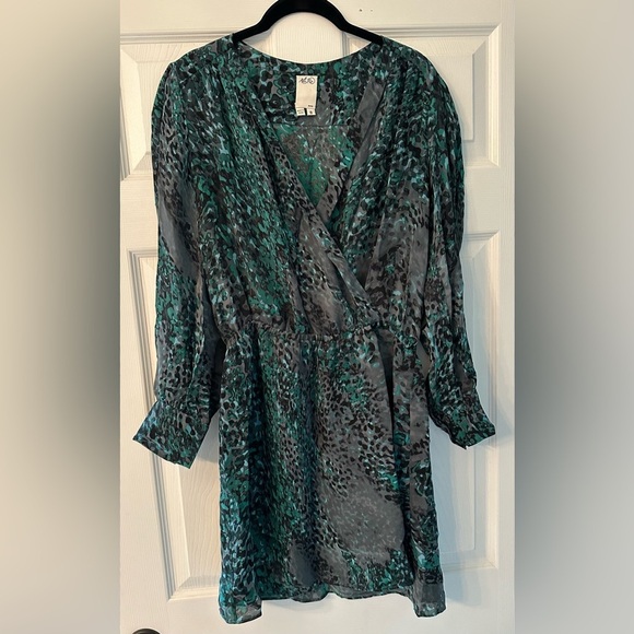 ALI RO Size 8 Medium Green Blue Gray Abstract Silk Wrap Dress - Picture 2 of 13
